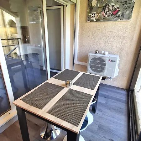 Apartment 2 Pieces Avec Piscine, Parking, Animaux Acceptes, - Fr-1-780-93 Sainte-Maxime